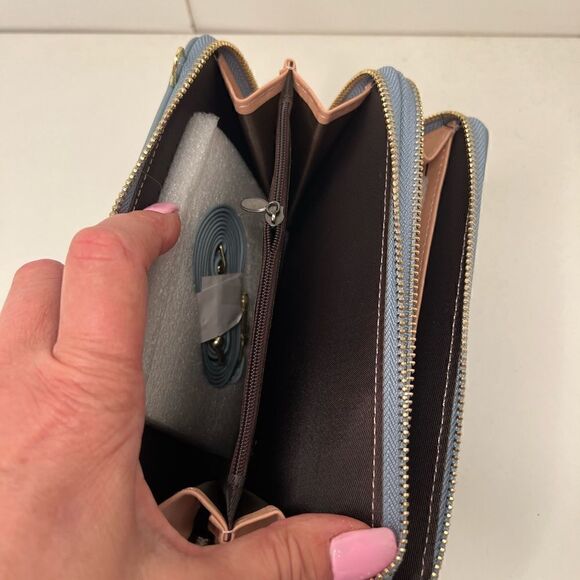 NWT Blue Hand crafted 12 Card Slot Large Capacity Crossbody Handbag - Picture 6 of 7